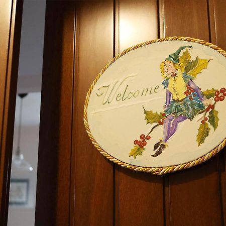 Casa Vacanze L'Acquerello Lari المظهر الخارجي الصورة